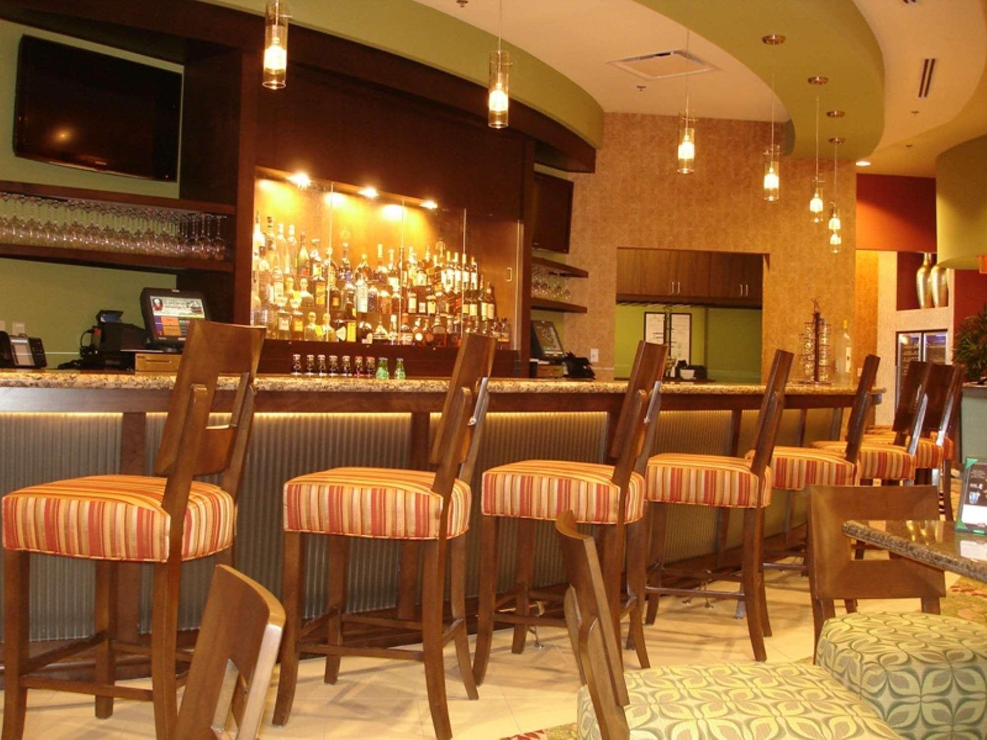 Embassy Suites Atlanta - Kennesaw Town Center Restaurant bilde