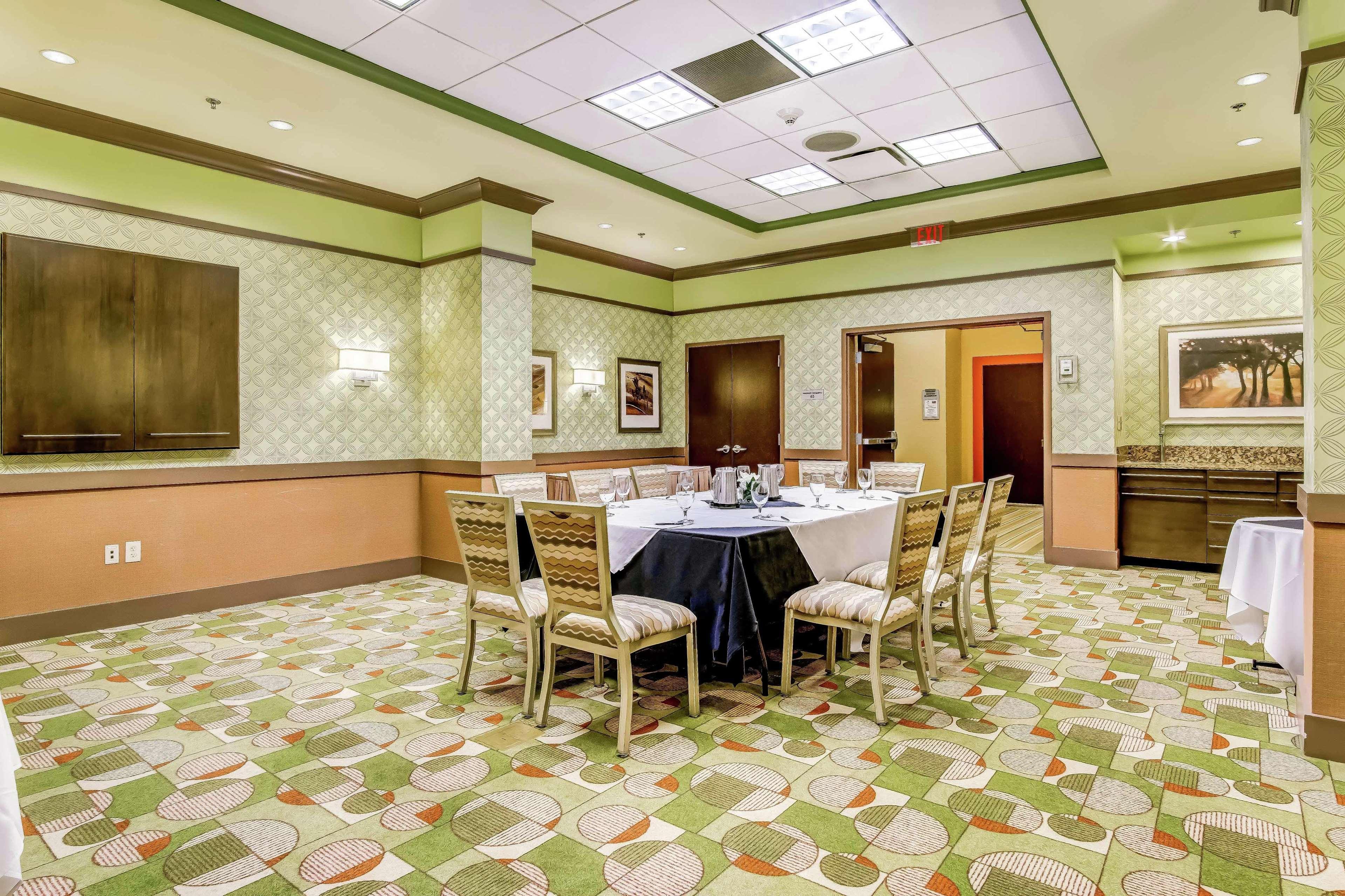 Embassy Suites Atlanta - Kennesaw Town Center Eksteriør bilde